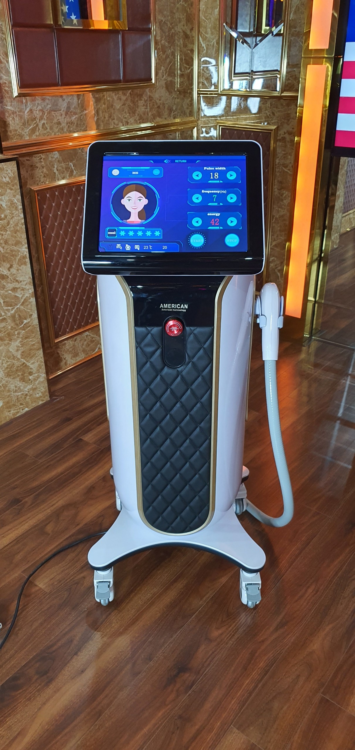 Máy triệt lông Diode Laser 808 Vỏ da